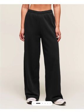 Gymshark wide leg joggers